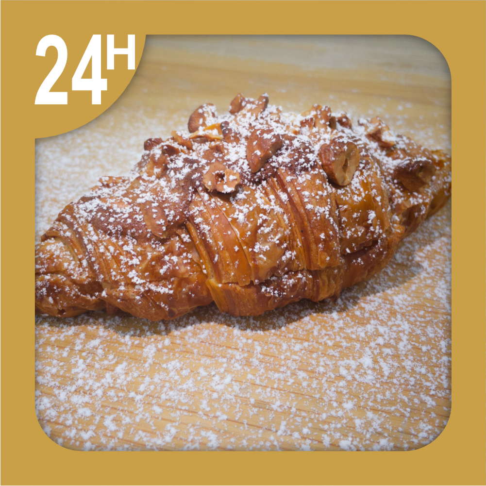 Bánh Sừng bò hạt điều (1 cái)